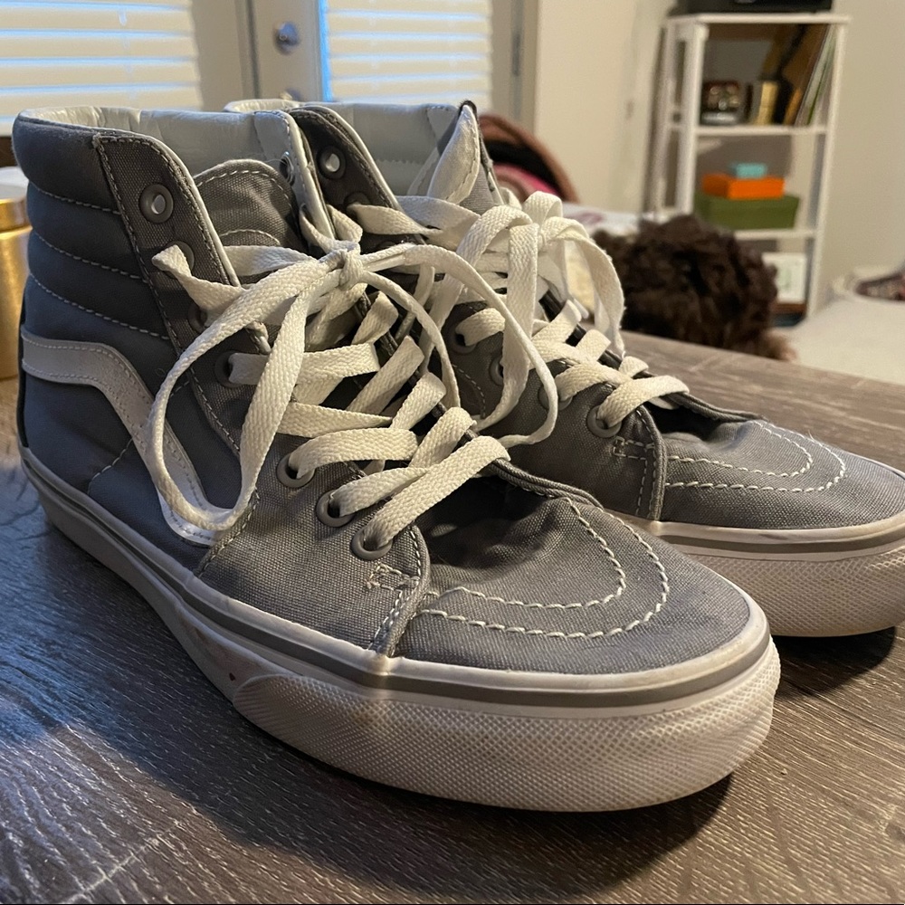 Vans Hi Tops Light Grey 7M / 8.5W